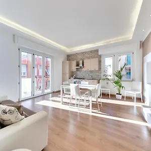 Ariston - Ciclabile In Centro Al Mare Con Balcone Appartement